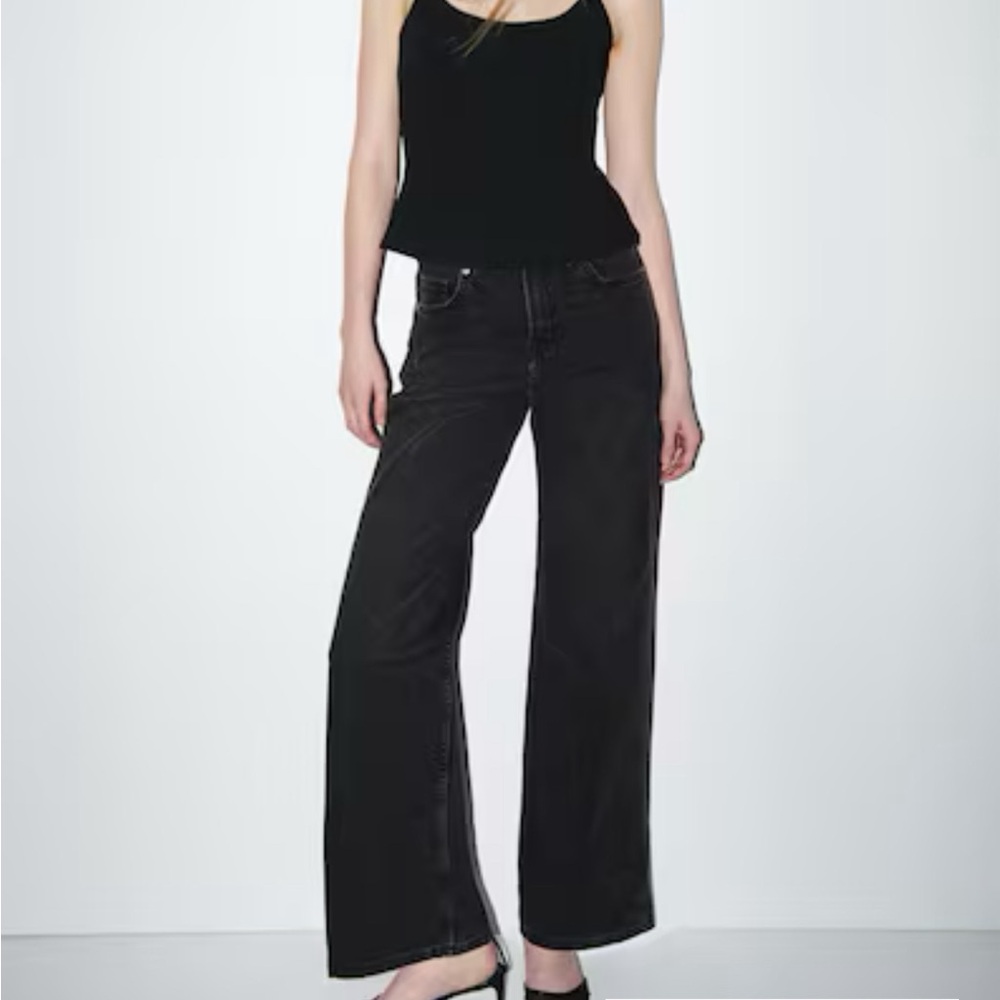 Stylish Black Wide-Leg Jeans